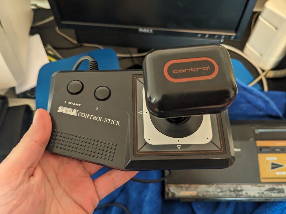 Salvataggio di un Sega Master System da una casa demolita