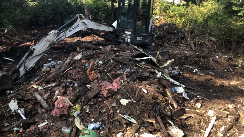 Salvataggio di un Sega Master System da una casa demolita