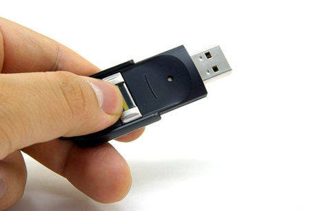 Flash Drive Reminder: ¡No olvides tu memoria!