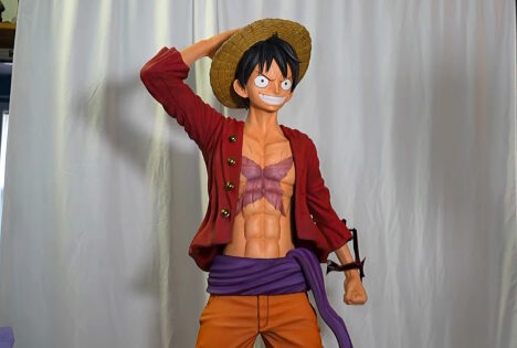 Você gosta de One Piece? Que tal um Luffy gigante?