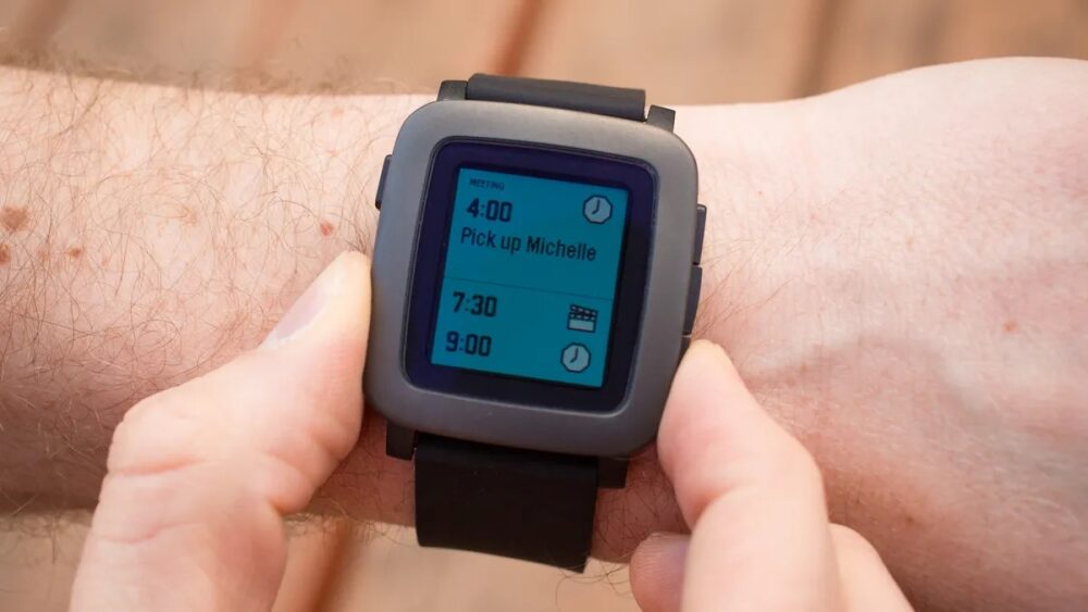 Herinner je je de Pebble? Hij komt terug!