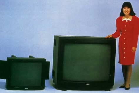 Sony KX-45ED1: Die Rettung des größten CRT-Fernsehers der Welt