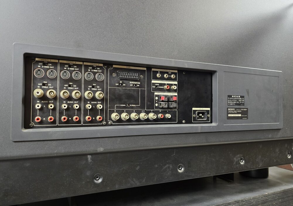Sony KX-45ED1: Ratunek dla największego telewizora CRT na świecie