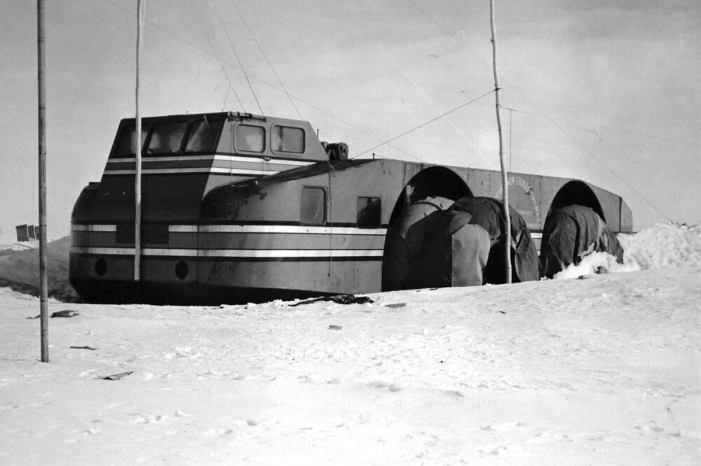 Antarctic Snow Cruiser: gigantyczny pojazd terenowy porzucony na Antarktydzie