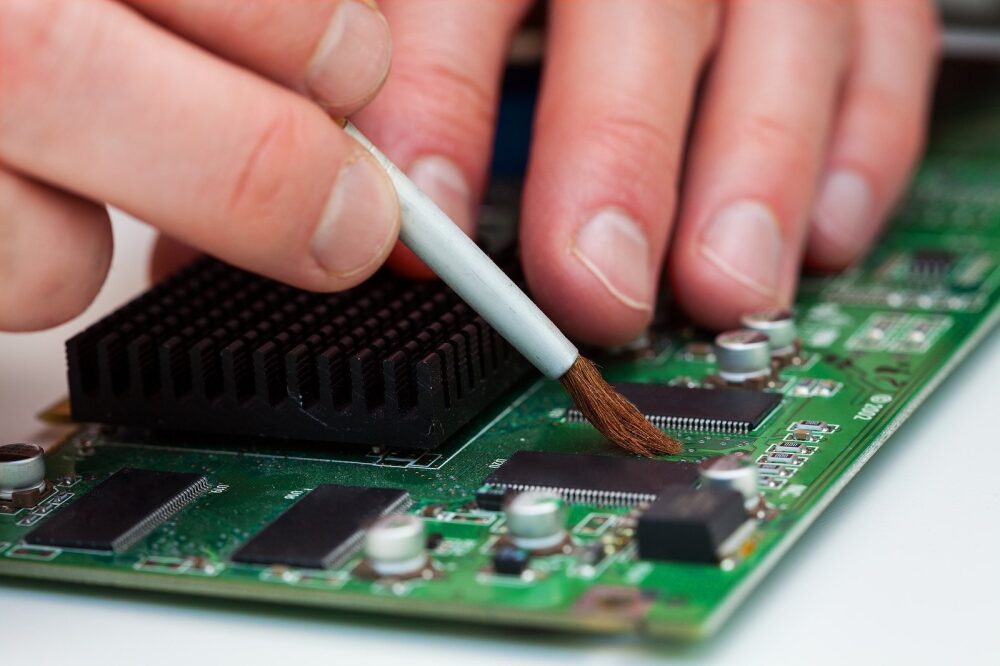 Cómo limpiar el polvo de tu PC
