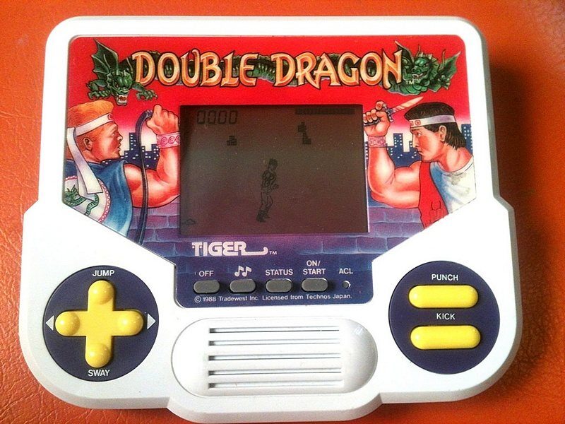 Draagbare Tiger-spellen: de Game & Watch voor de armen