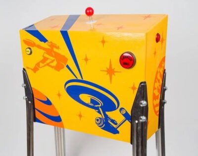 PinSim: Pinball in Virtual Reality mit haptischem Feedback