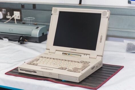 Le mystère de McLaren et ses ordinateurs portables Compaq des années 90