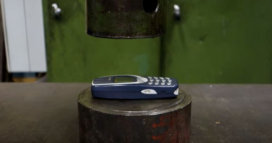 Hydraulic Press Channel : la chaîne YouTube qui écrase tout