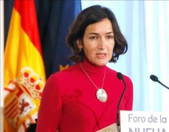 Existen otros, como la ministra de Cultura española, que también desafían las leyes