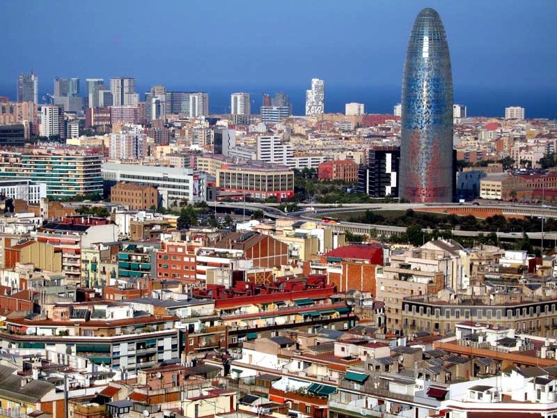 Barcelona, entre otros ayuntamientos, ya cuenta con Wifi gratis pero sólo temporalmente