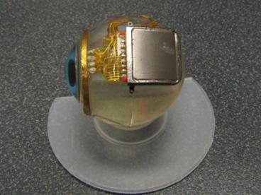 El circuito es protegido por una micro-carcasa de titanio