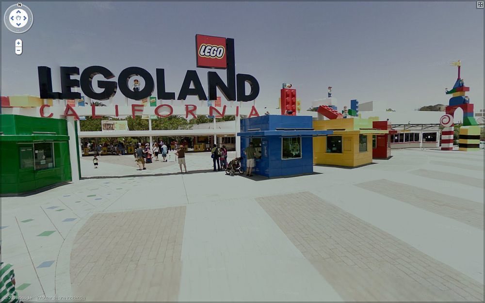 "Legolandia" en California es uno de los lugares de ejemplo que hay en la web oficial