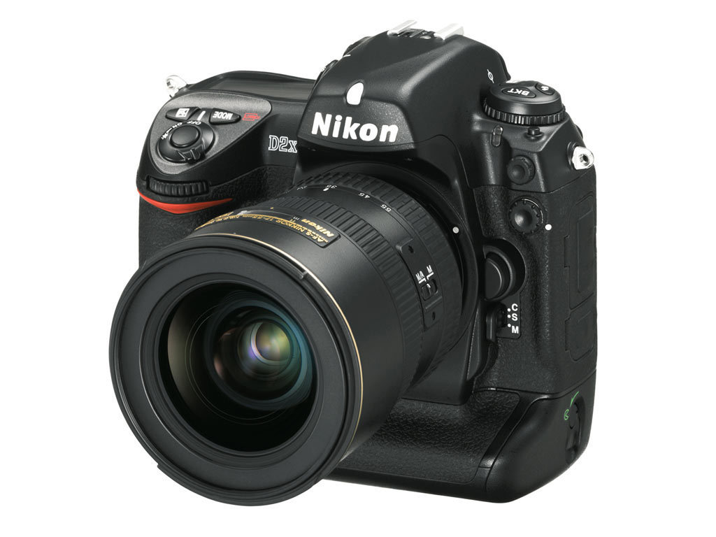 Nikon D2X: una buena cámara, pero con "sorpresa".