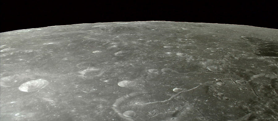 Neal ha propuesto desplegar una red de 10 a 12 sismómetros en la Luna.