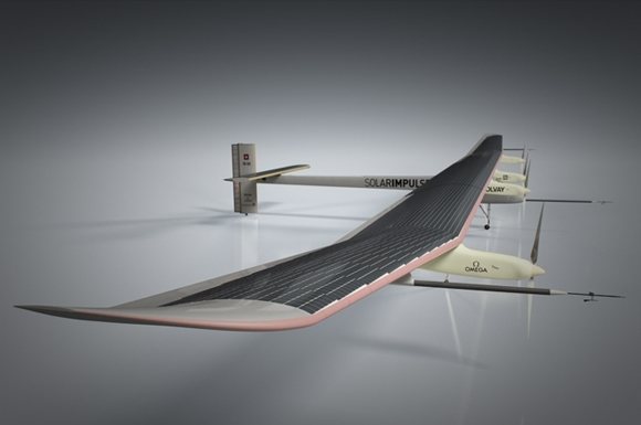 Sus 12.000 placas solares y sus baterías le permitirán volar de noche