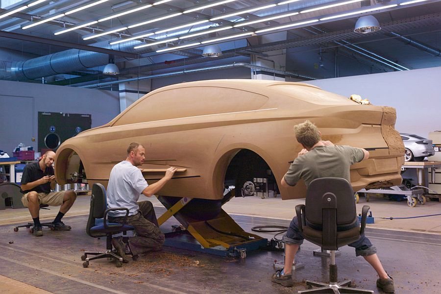 La industria automotriz es un fiel exponente de la necesidad del modelado durante el desarrollo de un prototipo