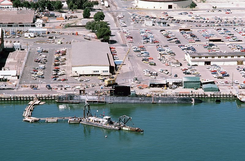 El Nautilus, en los astilleros Mare Island Naval Shipyard (1985).