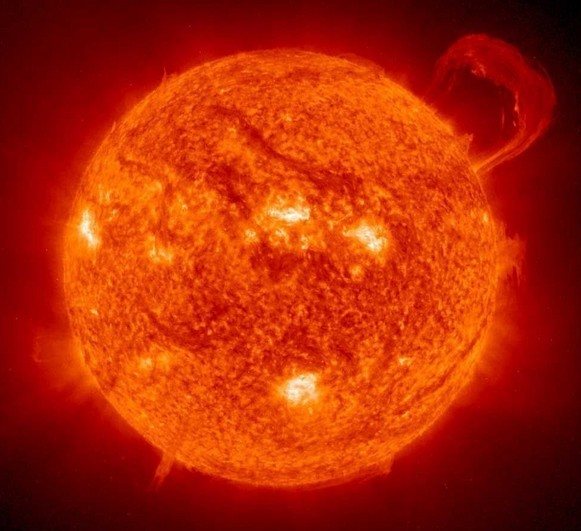 Resultado de imagen de Cuando el Sol agote la energía nuclear de fusión"