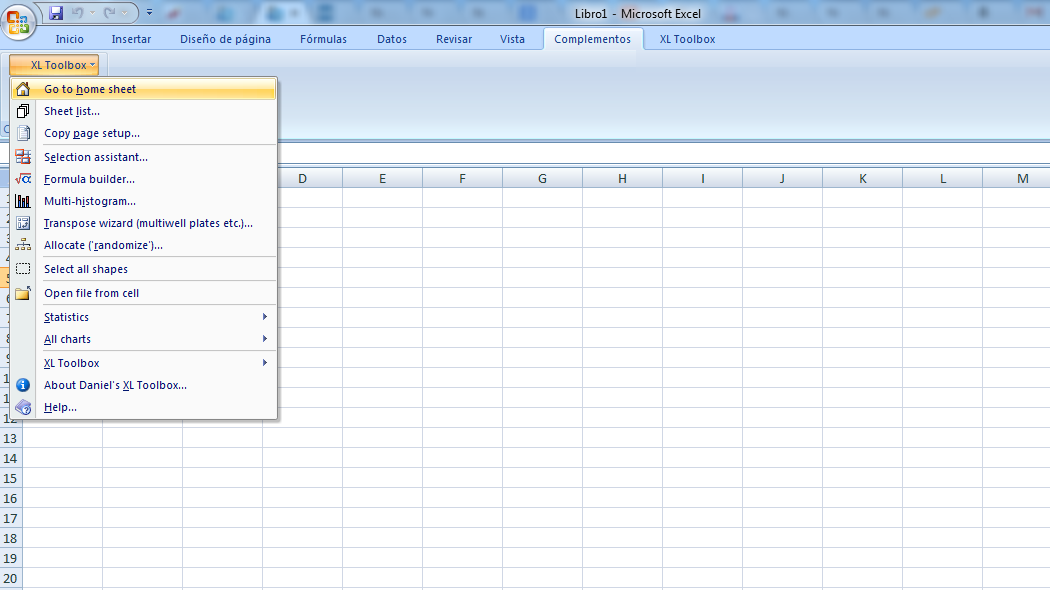 Al abrir Excel tendrás que configurar la extensión, y la encontrarás en la pestaña “Complementos”, 