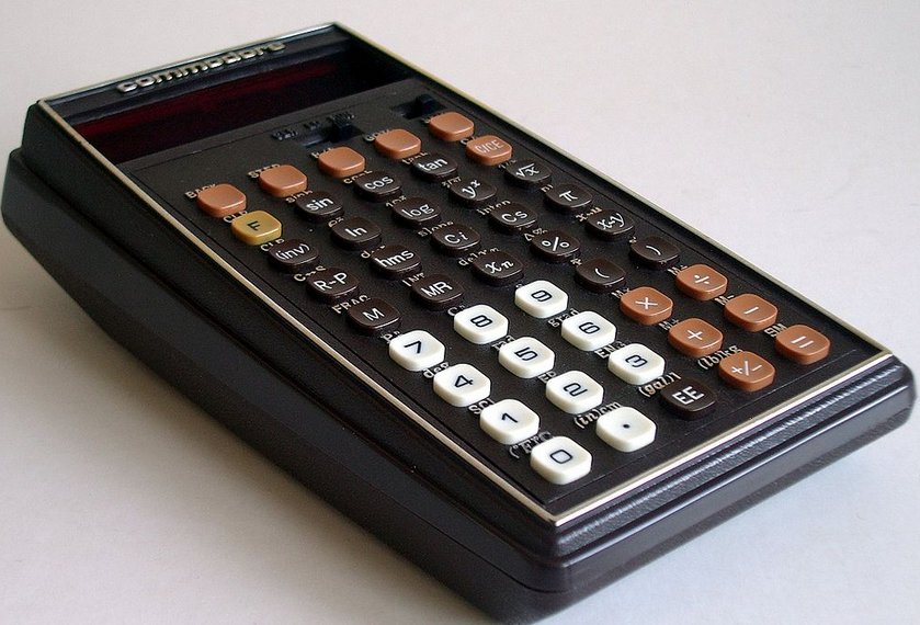 Commodore lanza al mercado una línea de calculadoras científicas muy potentes y económicas